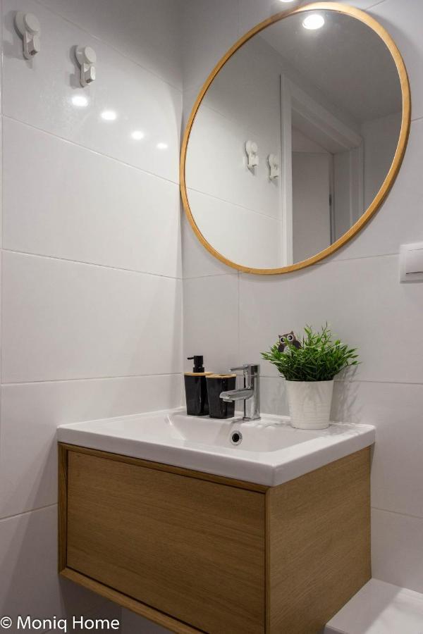 M&R Apartament Smart&Bright Batorego 16, Netflix, Free Wifi, Metro I Park Pole Mokotowskie, Stodola, Self Check-In, 5 Minut Od Centrum 바르샤바 외부 사진