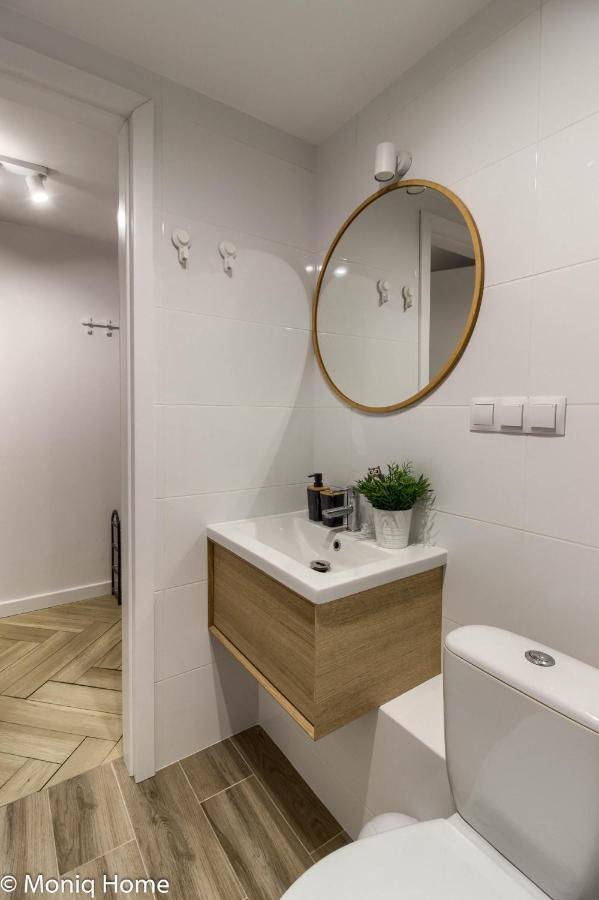 M&R Apartament Smart&Bright Batorego 16, Netflix, Free Wifi, Metro I Park Pole Mokotowskie, Stodola, Self Check-In, 5 Minut Od Centrum 바르샤바 외부 사진